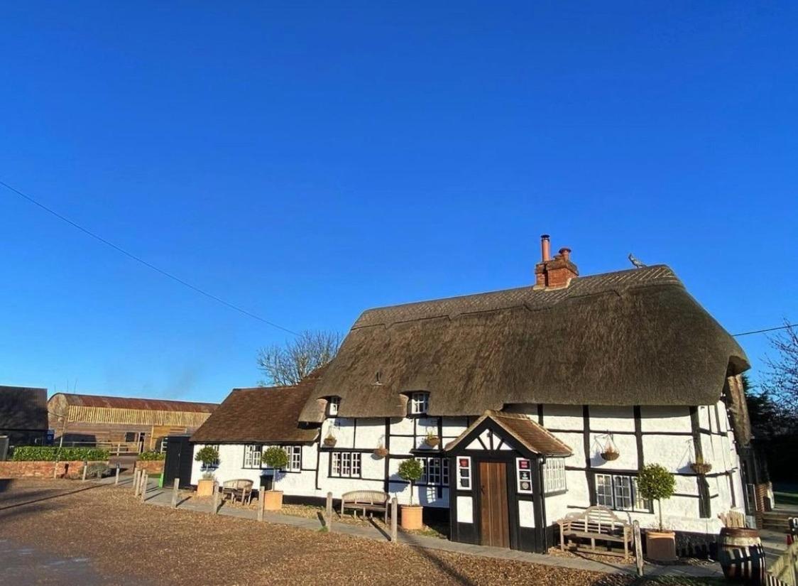The Bottle & Glass Inn Harpsden Экстерьер фото